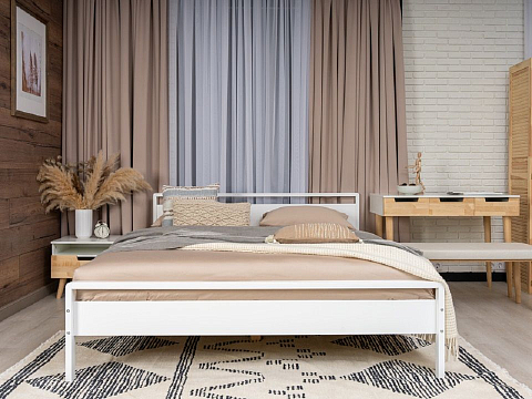 Двуспальная деревянная кровать Alma - Кровать из массива в минималистичном исполнении